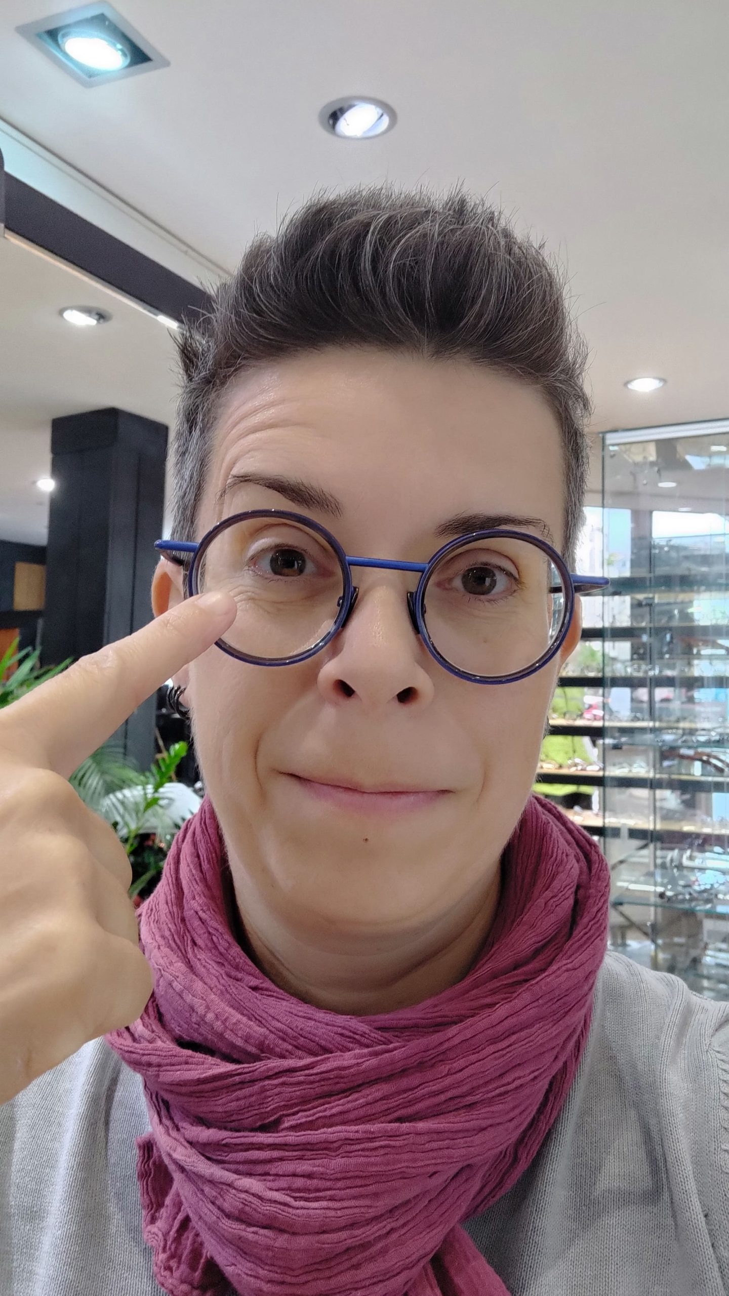 Hélène opticienne Paris 15